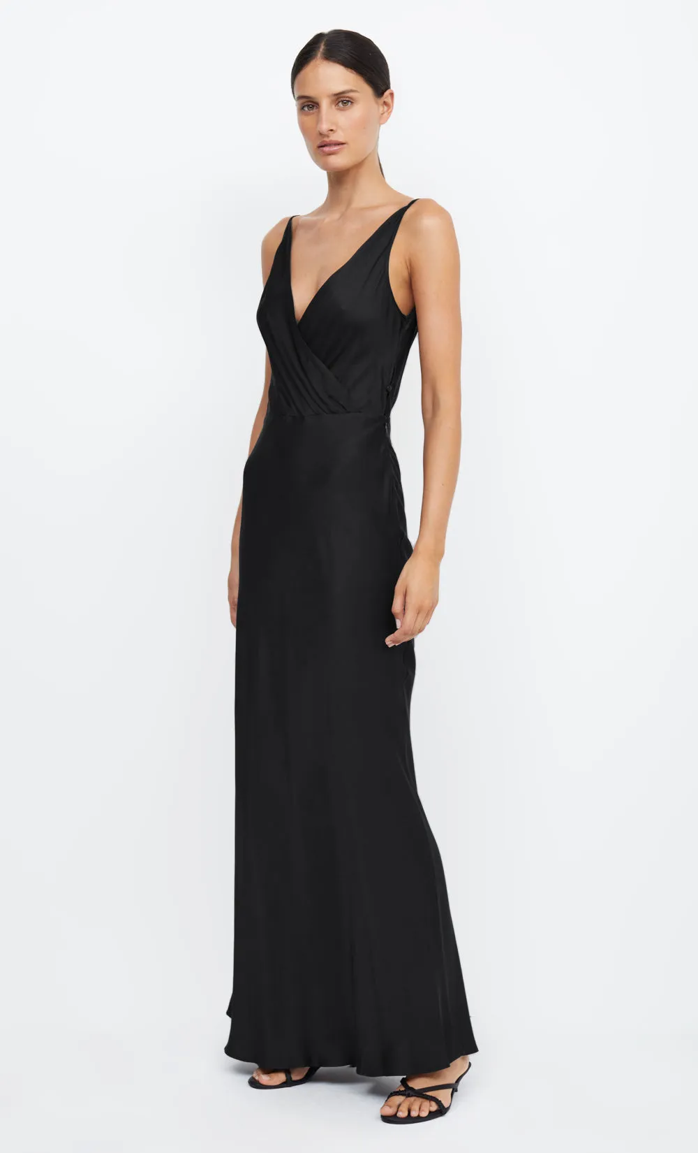 ADORE V MAXI DRESS - BLACK