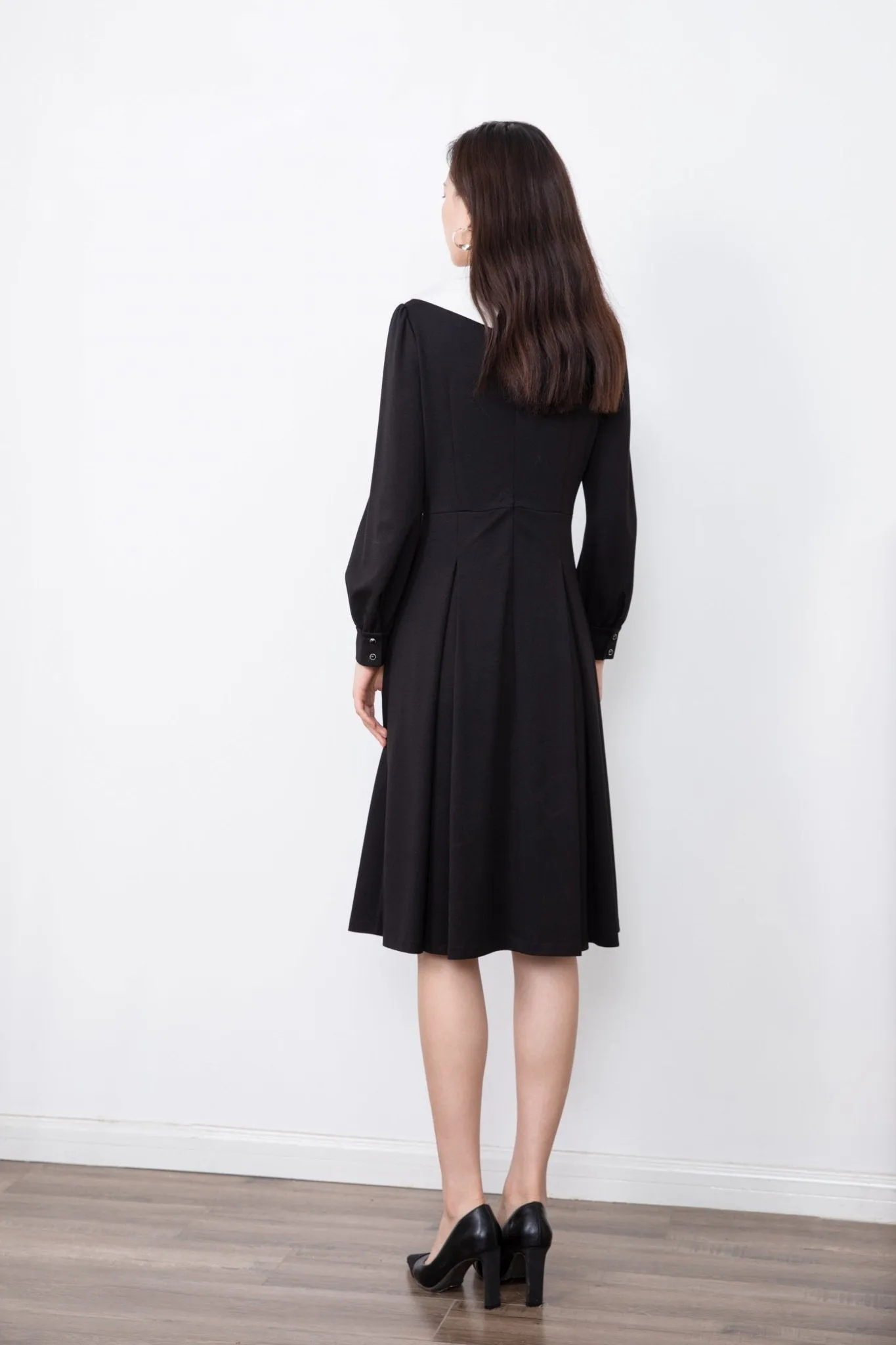 Black Contrast Collar Dress