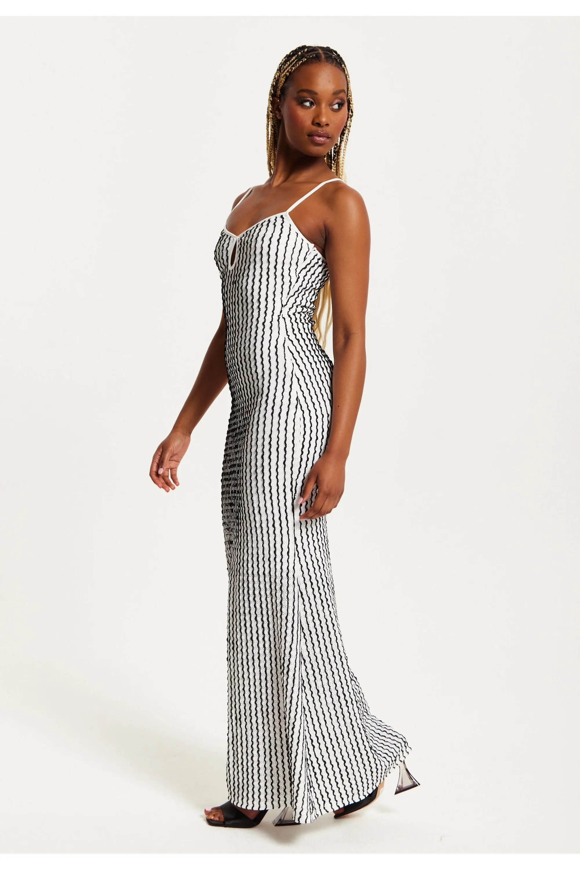 Liquorish Elegant Striped Maxi Dress In Black & White